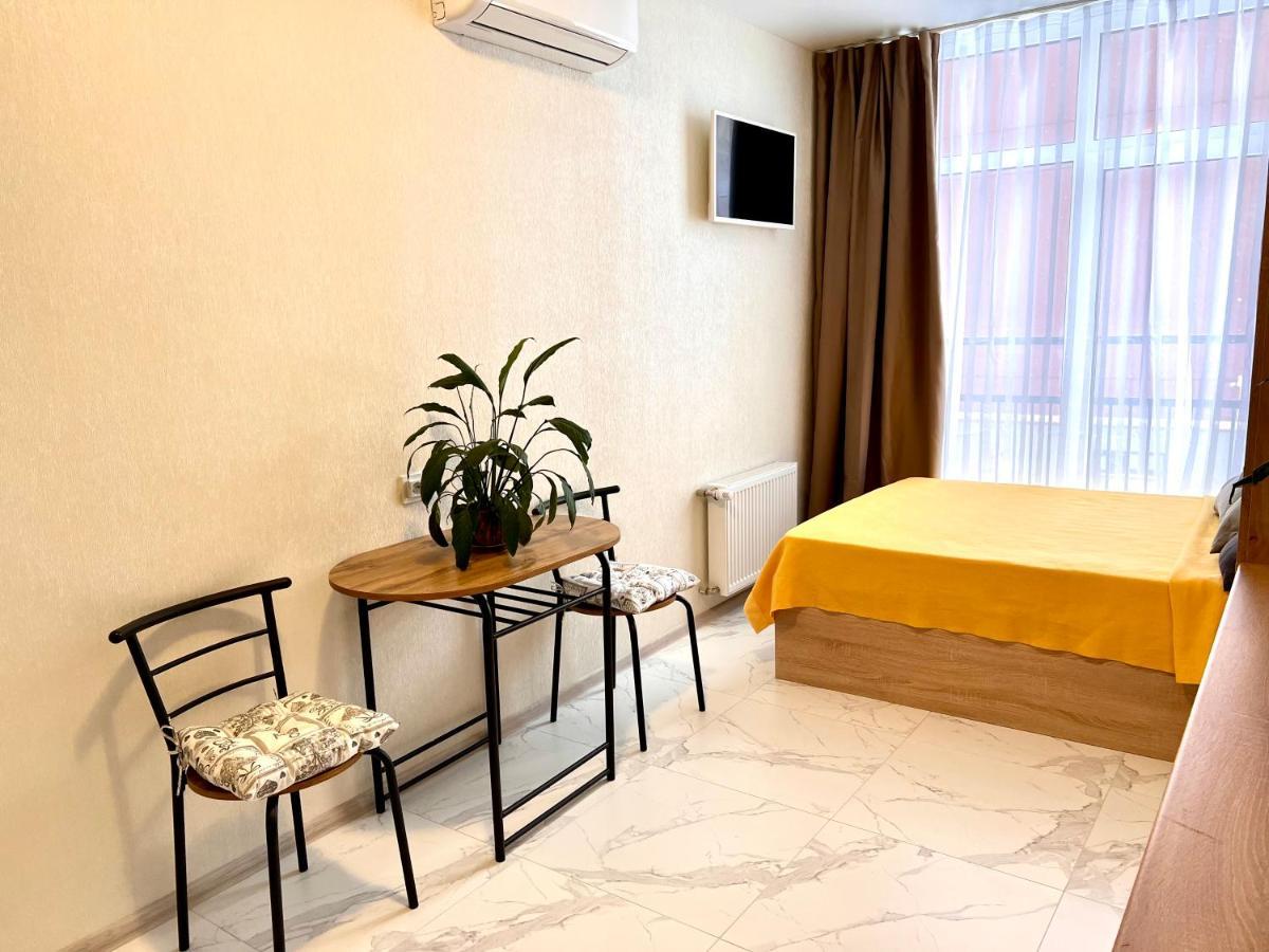 Osapart Hotel In A Complex Semycvit 3 Львов Экстерьер фото