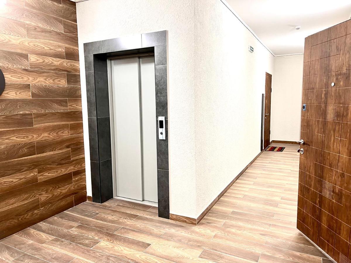 Osapart Hotel In A Complex Semycvit 3 Львов Экстерьер фото