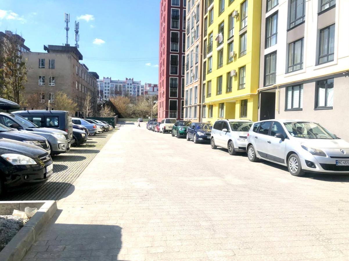 Osapart Hotel In A Complex Semycvit 3 Львов Экстерьер фото